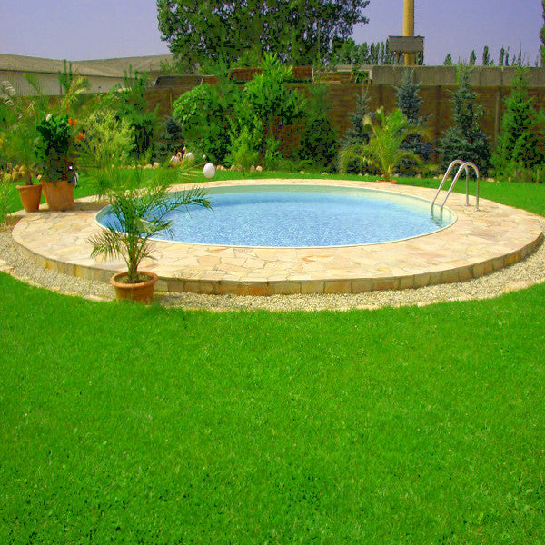 Stahlwandpool im Boden eingelassen